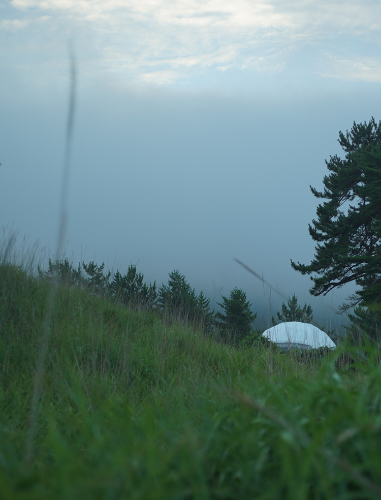 夏泊リンクスに隣接する白いドーム型テント